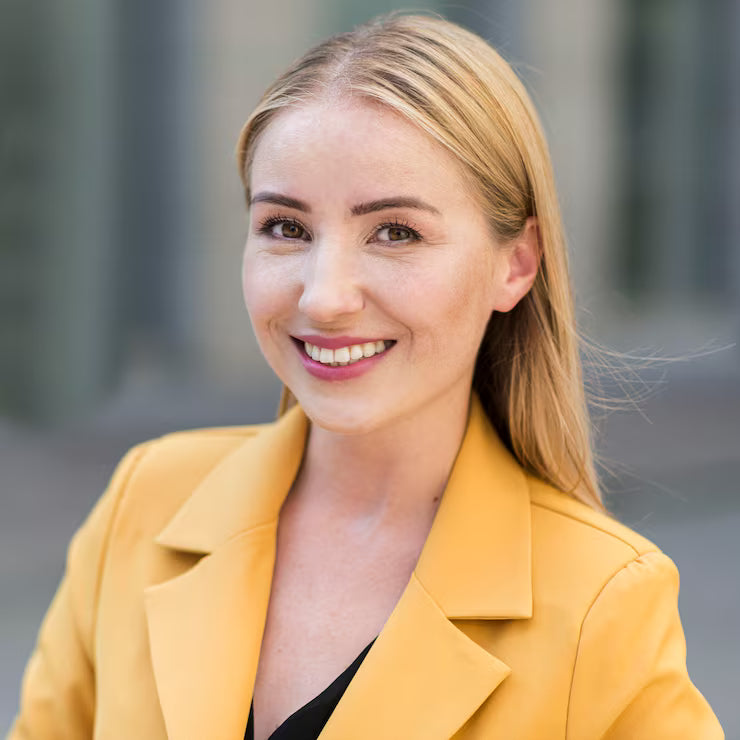 files/front-view-business-woman-suit_23-2148603018_cf0f7d7d-2ab9-4b03-b603-3c49812f2e66.avif